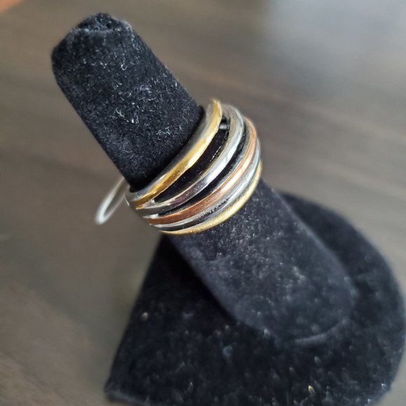 Tri-Color Ring - Picture 2 of 3